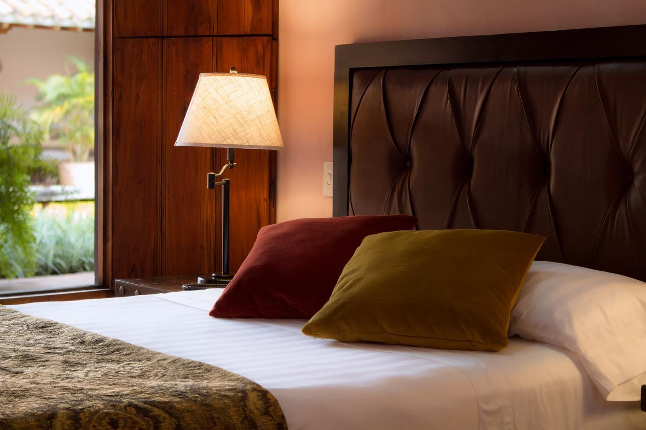 Hotel Dona Manuela モンポス エクステリア 写真