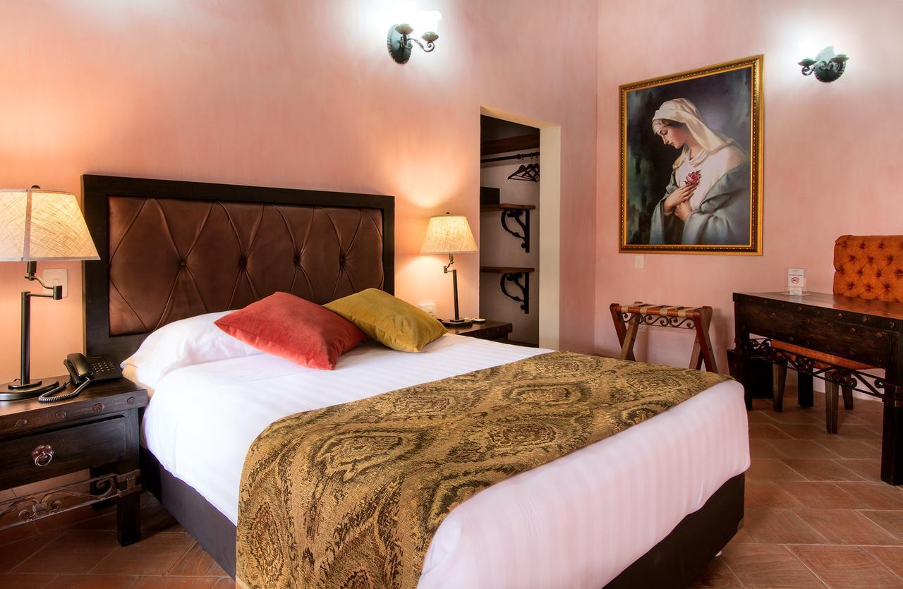 Hotel Dona Manuela モンポス エクステリア 写真