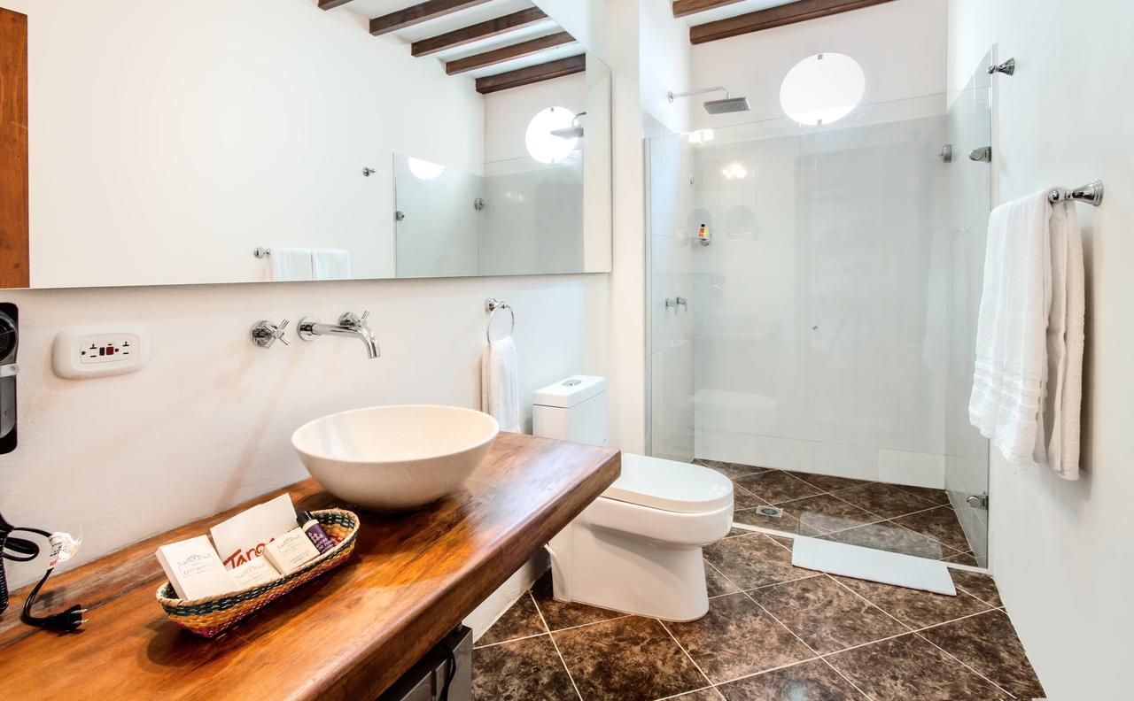 Hotel Dona Manuela モンポス エクステリア 写真